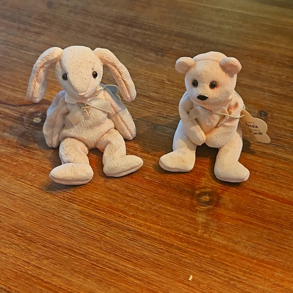 Set of 2 Treasured Pals Ornaments Pinky & Pamela  3"